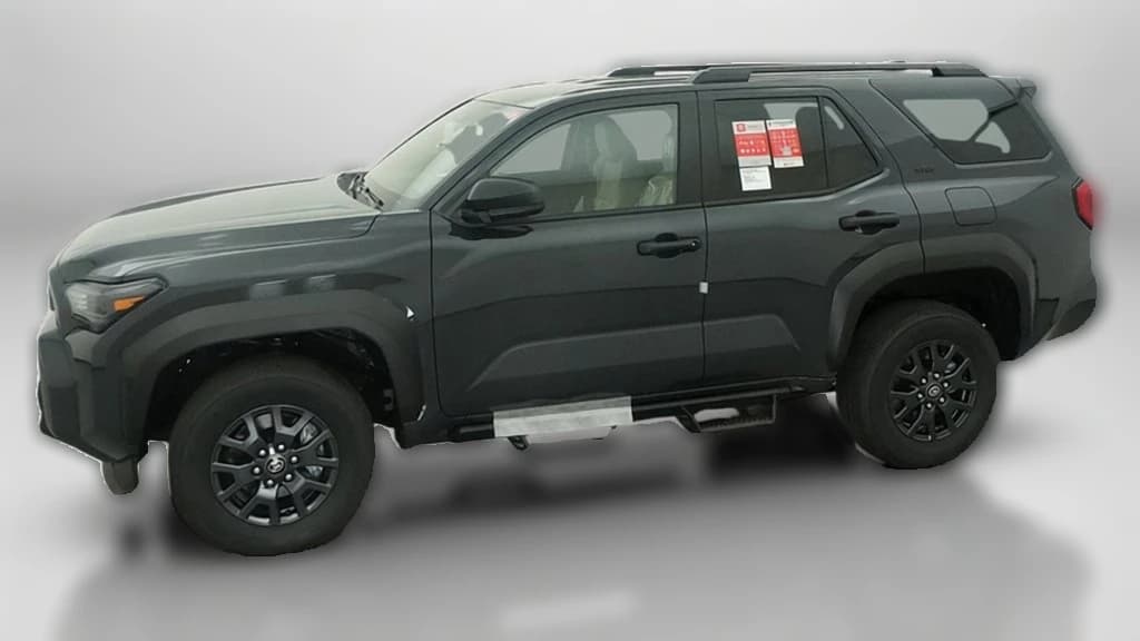 Toyota 4Runner SR5 4WD (GS) 2026 — side view