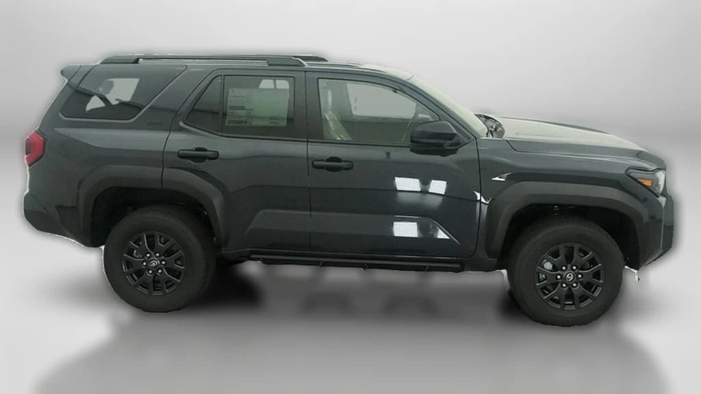 Toyota 4Runner SR5 4WD (GS) 2026 — side view