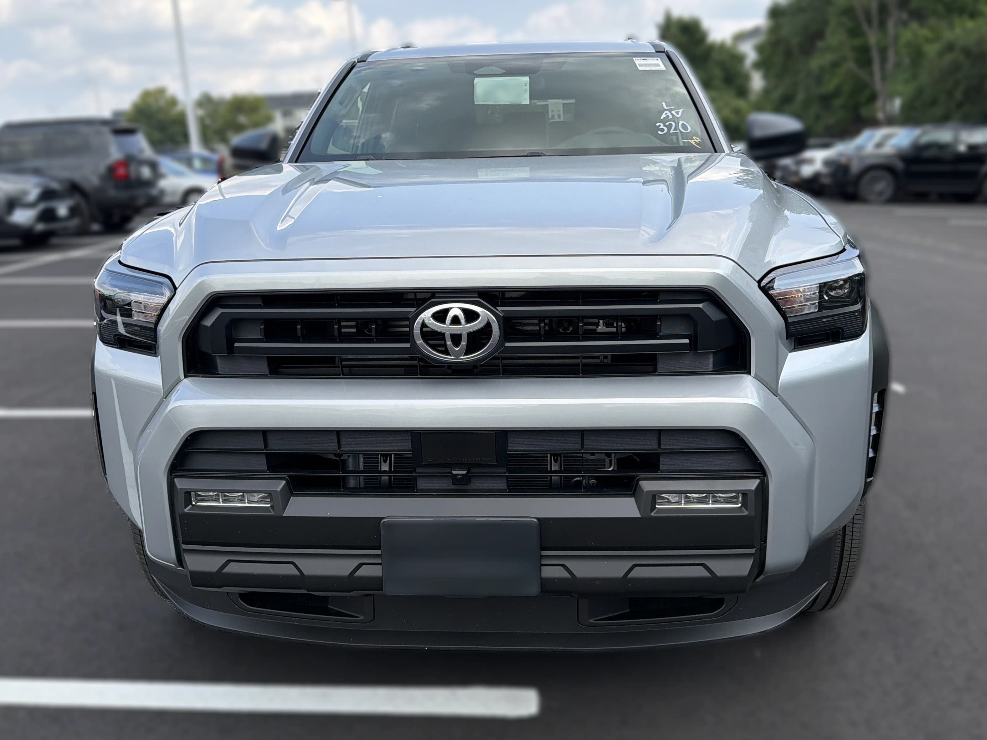 Toyota 4Runner SR5 4WD (Natl) 2026 — side view