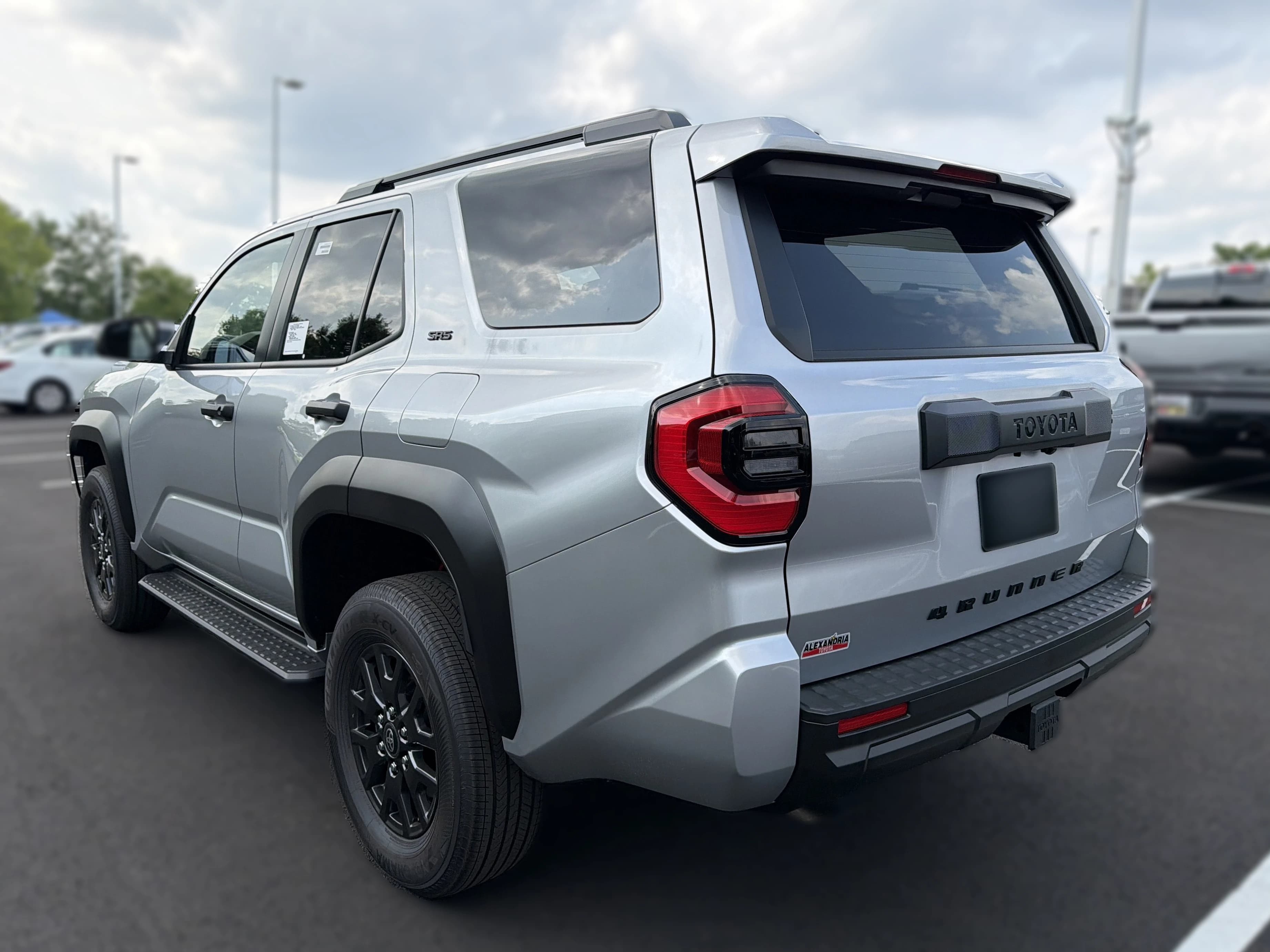 Toyota 4Runner SR5 4WD (Natl) 2026 — side view