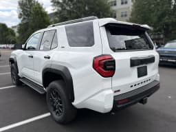 Toyota 4Runner SR5 4WD (Natl) 2026 — side view