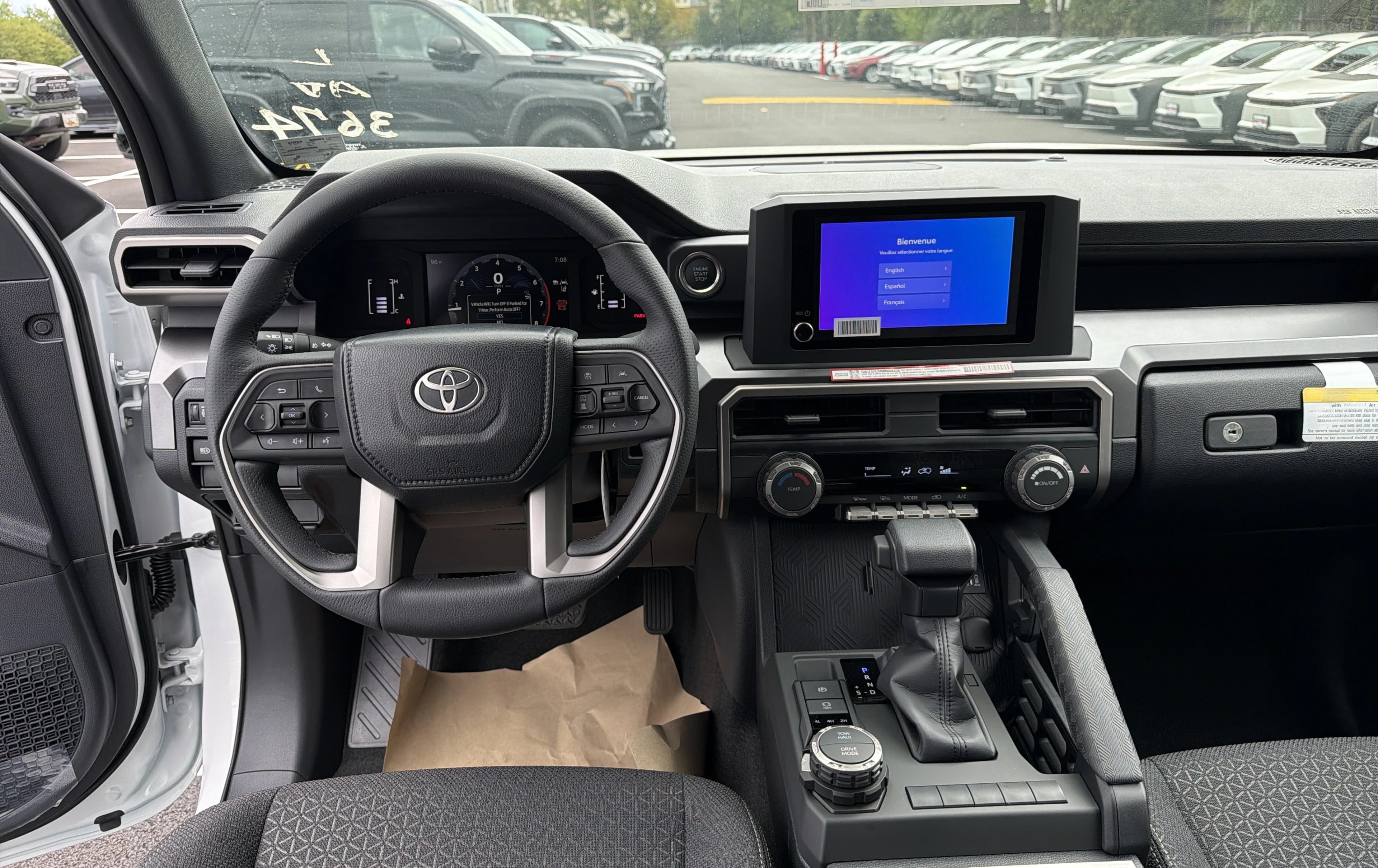Toyota 4Runner SR5 4WD (Natl) 2026 — side view