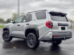 Toyota 4Runner SR5 4WD (Natl) 2026 — side view