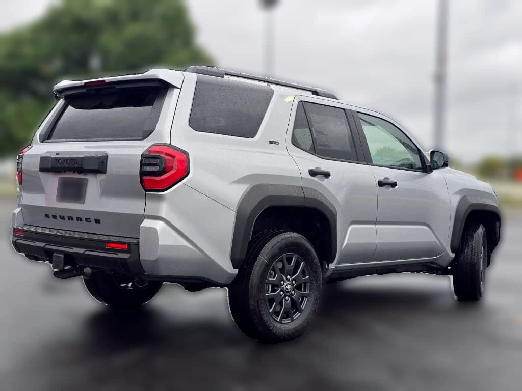 Toyota 4Runner SR5 4WD (Natl) 2026 — side view