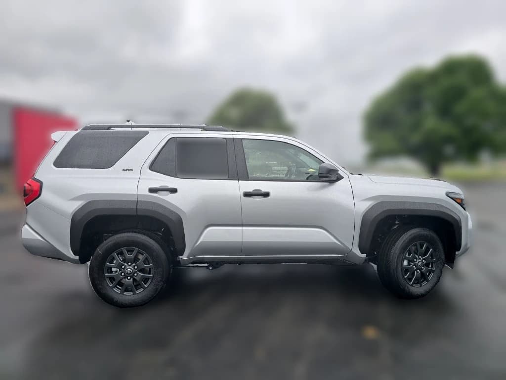 Toyota 4Runner SR5 4WD (Natl) 2026 — side view