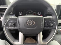 Toyota 4Runner SR5 4WD (Natl) 2026 — side view
