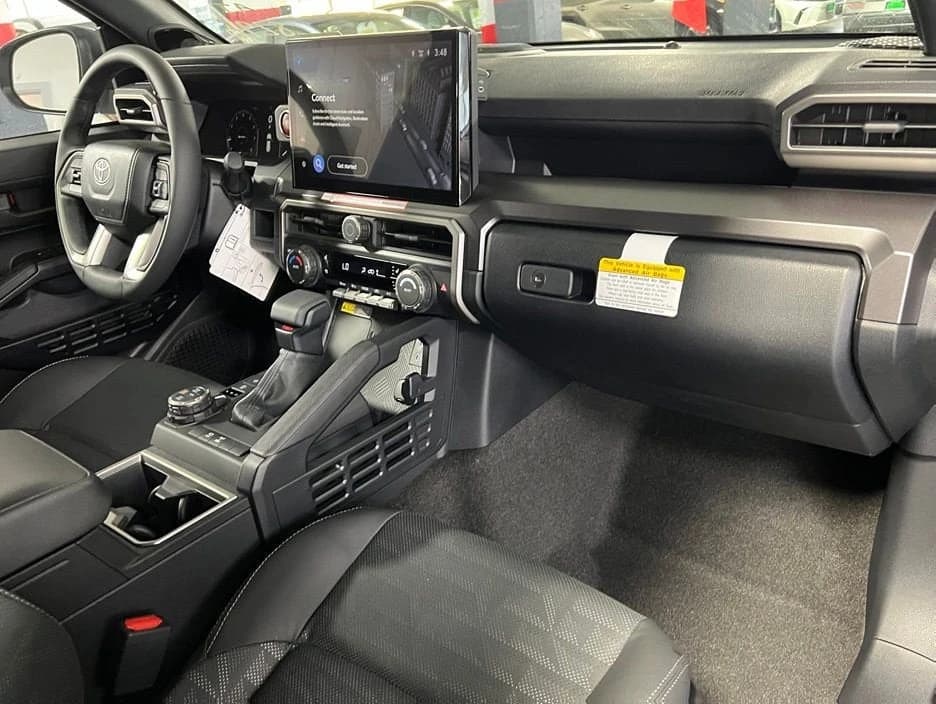 Toyota 4Runner TRD Off Road Premium 4WD (Natl) 2026 — side view