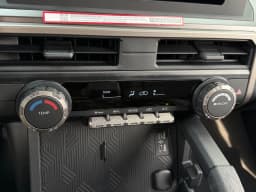 Toyota 4Runner SR5 4WD (Natl) 2026 — side view
