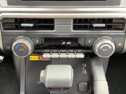 Toyota 4Runner SR5 4WD (Natl) 2026 — side view