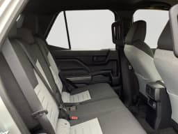 Toyota 4Runner SR5 4WD (Natl) 2026 — side view