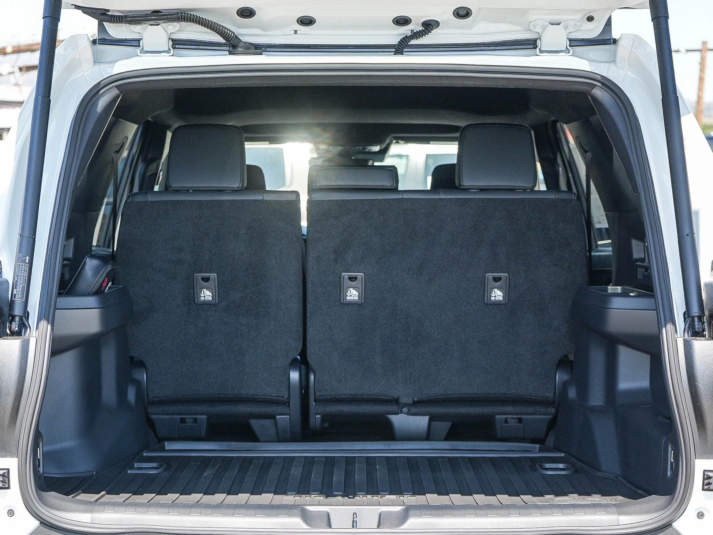 Toyota 4Runner TRD Off Road Premium 4WD (Natl) 2026 — side view