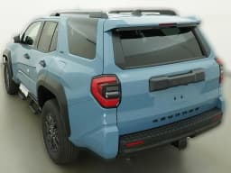 Toyota 4Runner SR5 4WD (Natl) 2026 — side view
