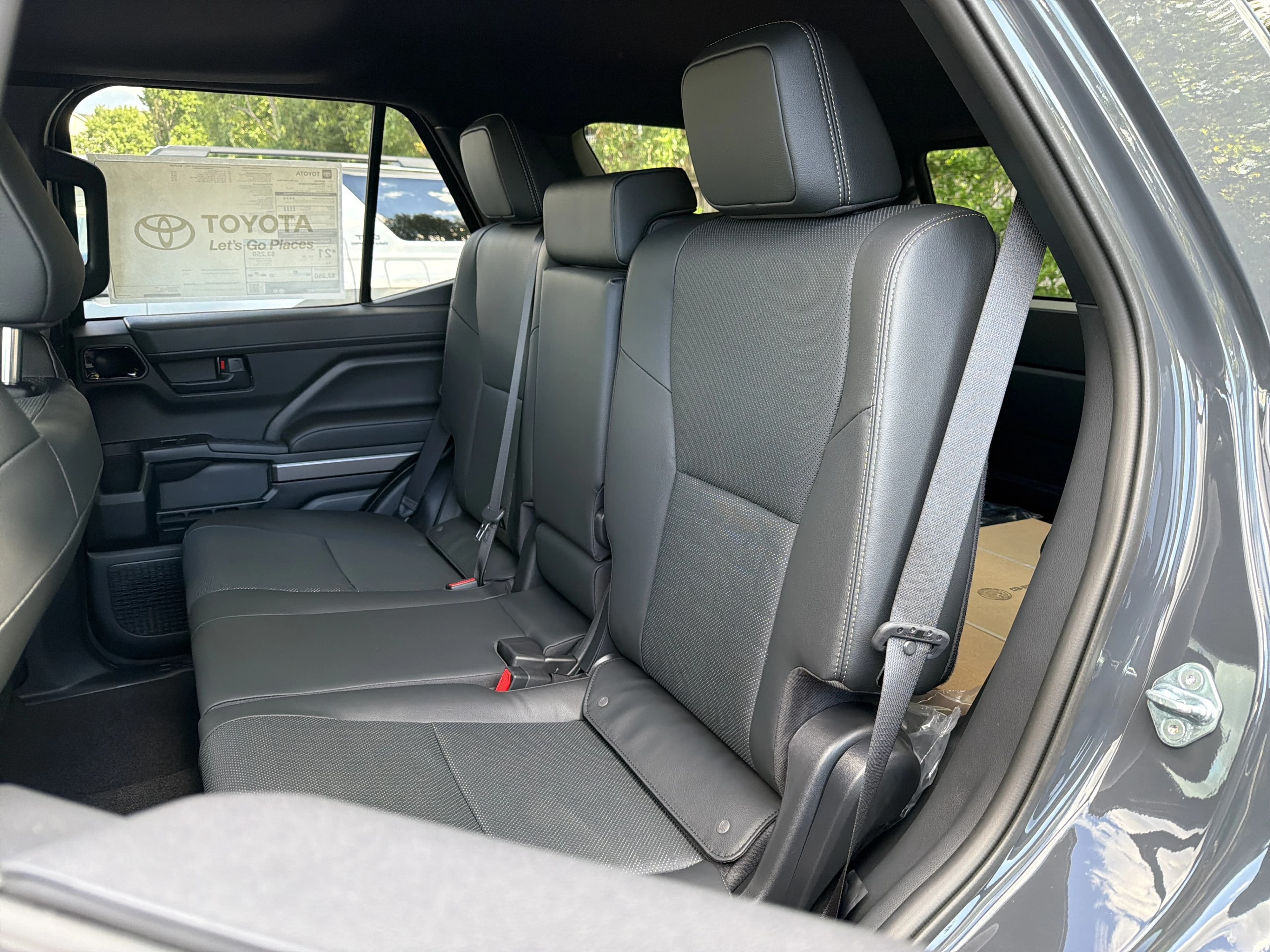 Toyota 4Runner TRD Sport Premium 4WD (SE) 2026 — side view