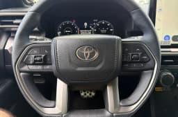 Toyota 4Runner TRD Sport Premium 4WD (SE) 2026 — side view
