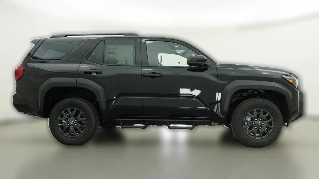 Toyota 4Runner SR5 4WD (GS) 2026 — side view