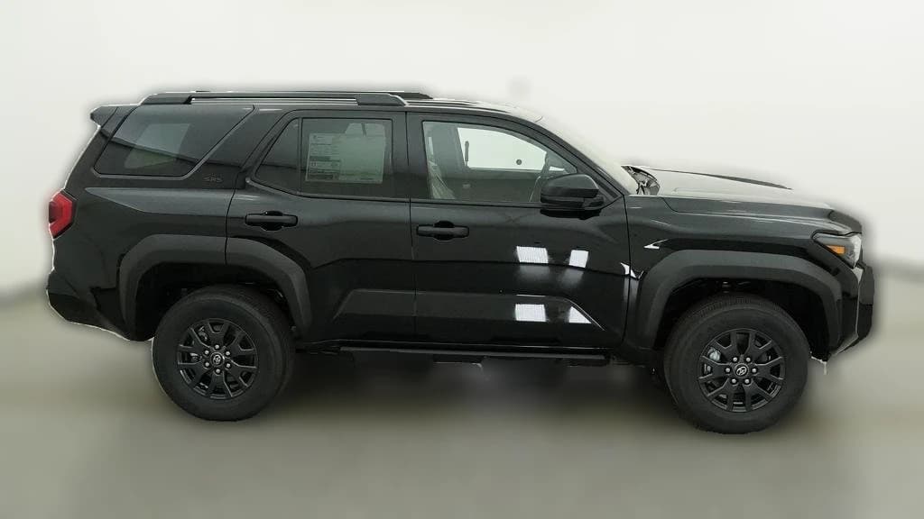 Toyota 4Runner SR5 4WD (GS) 2026 — side view