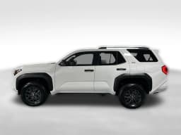 Toyota 4Runner SR5 4WD (Natl) 2026 — side view