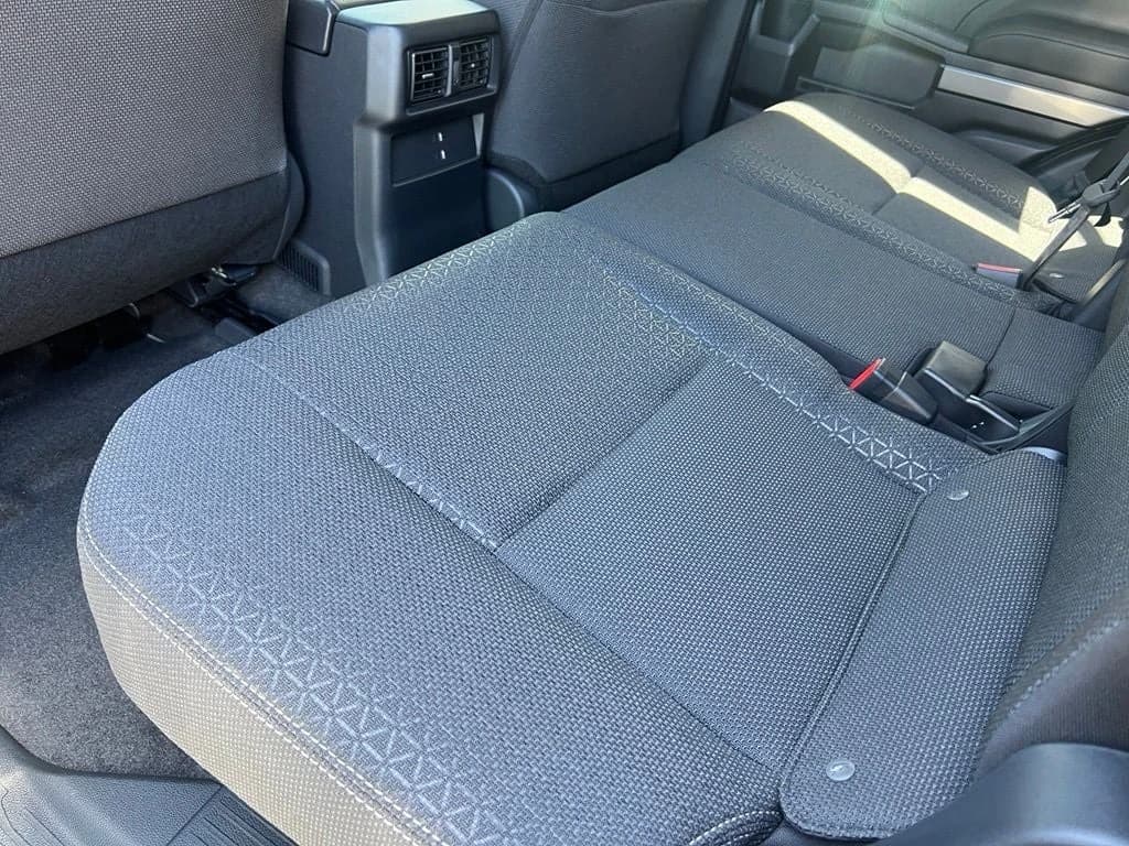 Toyota 4Runner SR5 4WD (Natl) 2026 — side view