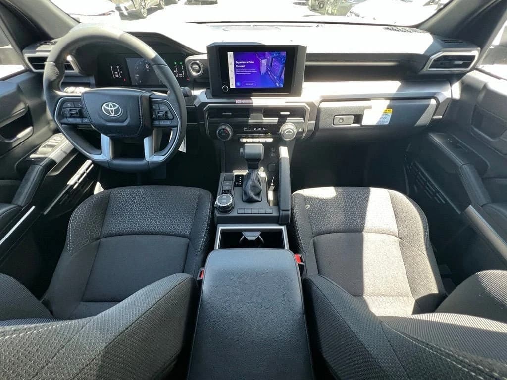 Toyota 4Runner SR5 4WD (Natl) 2026 — side view