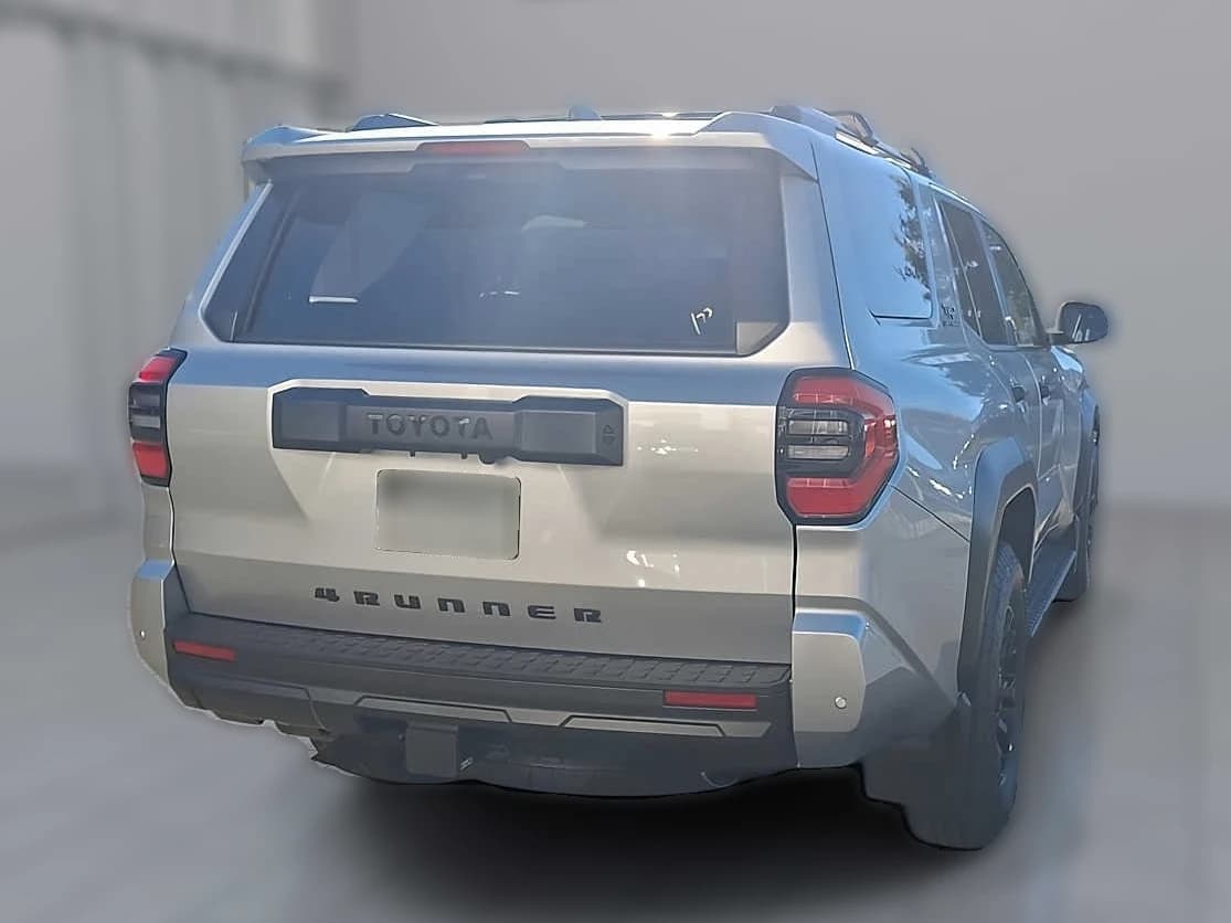 Toyota 4Runner TRD Off Road Premium 4WD (Natl) 2026 — side view