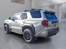 Toyota 4Runner TRD Off Road Premium 4WD (Natl) 2026 — side view