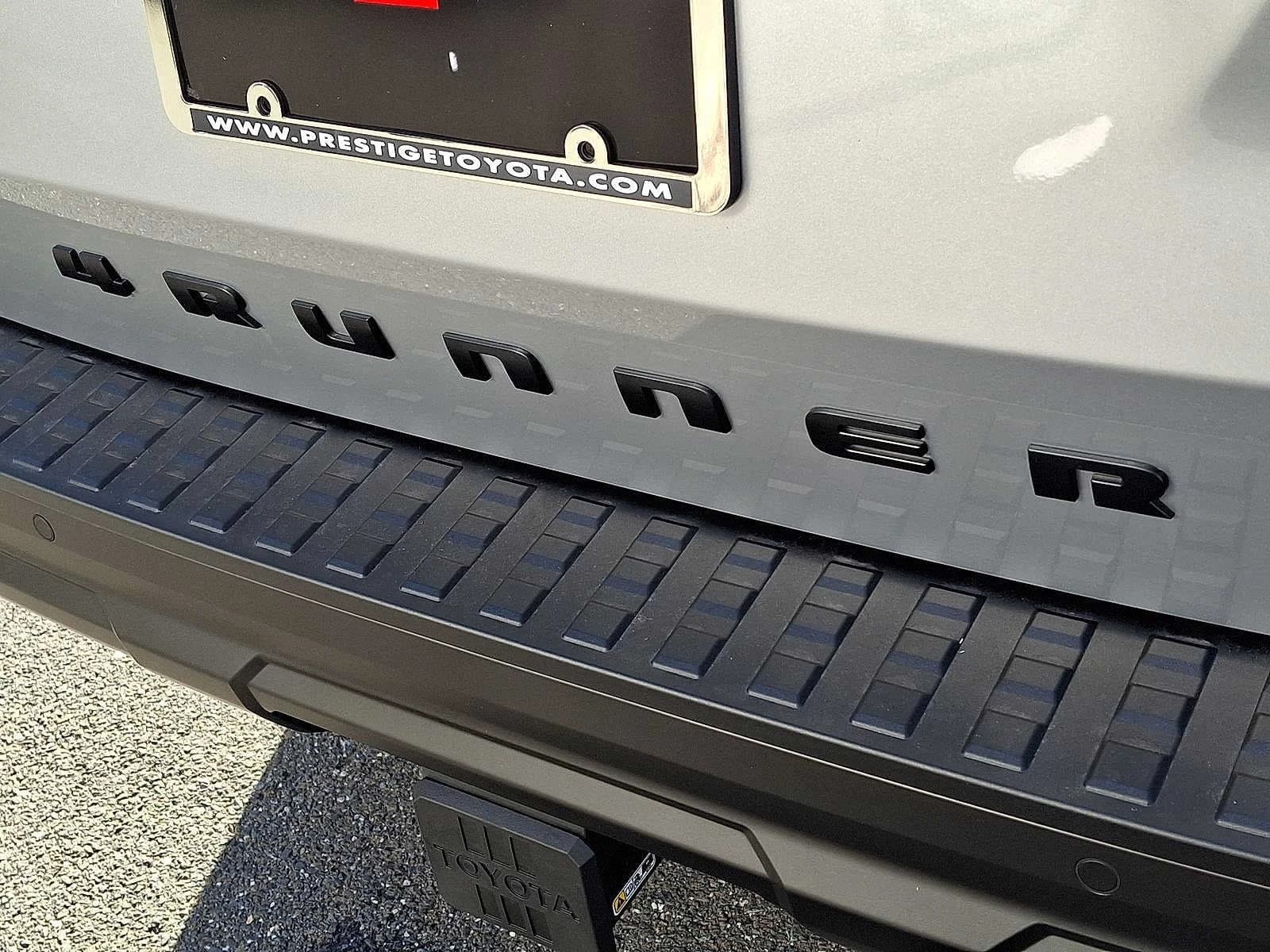 Toyota 4Runner TRD Off Road Premium 4WD (Natl) 2026 — side view