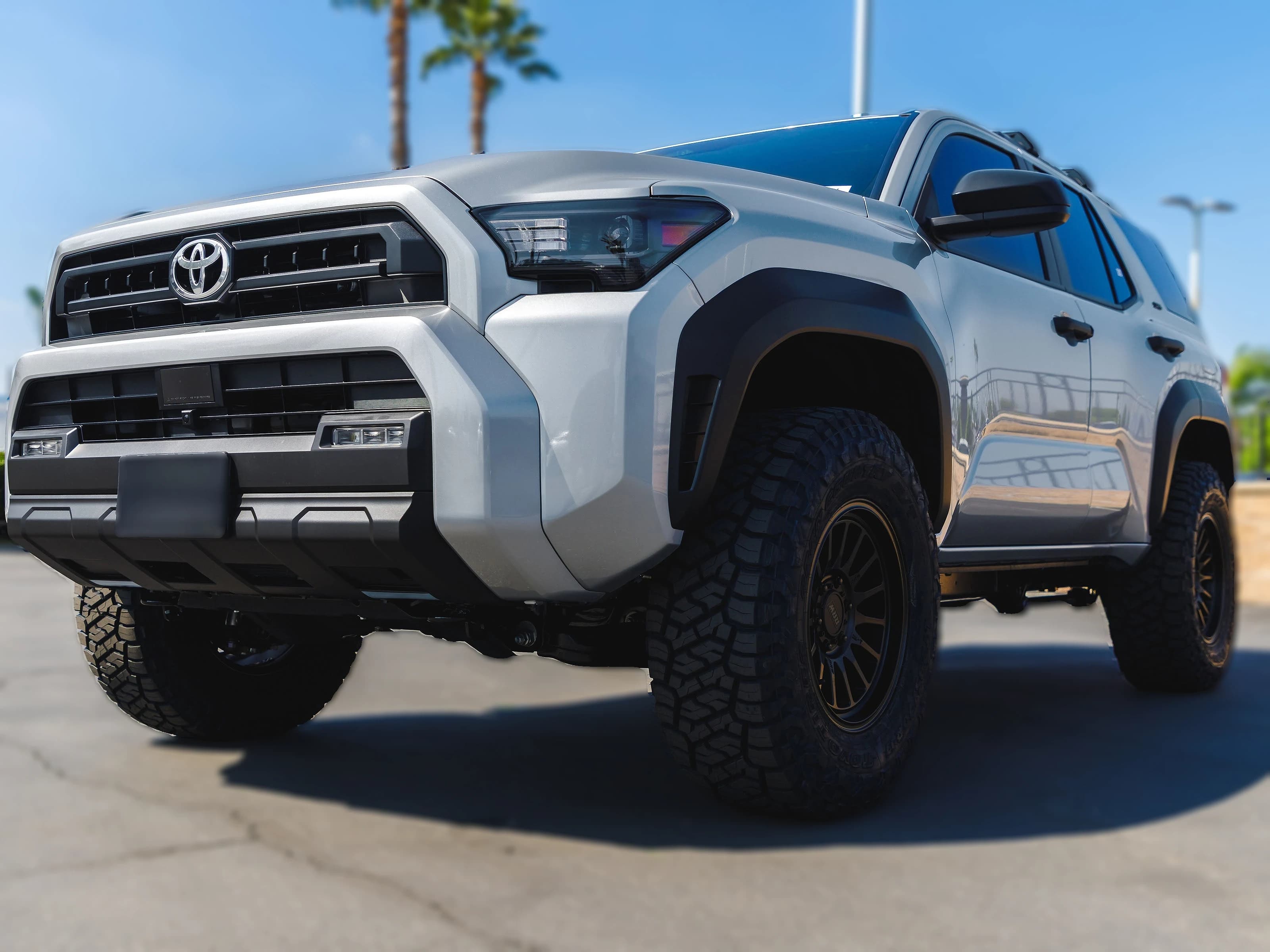 Toyota 4Runner SR5 4WD (Natl) 2026 — side view