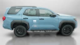 Toyota 4Runner SR5 4WD (Natl) 2026 — side view