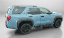 Toyota 4Runner SR5 4WD (Natl) 2026 — side view