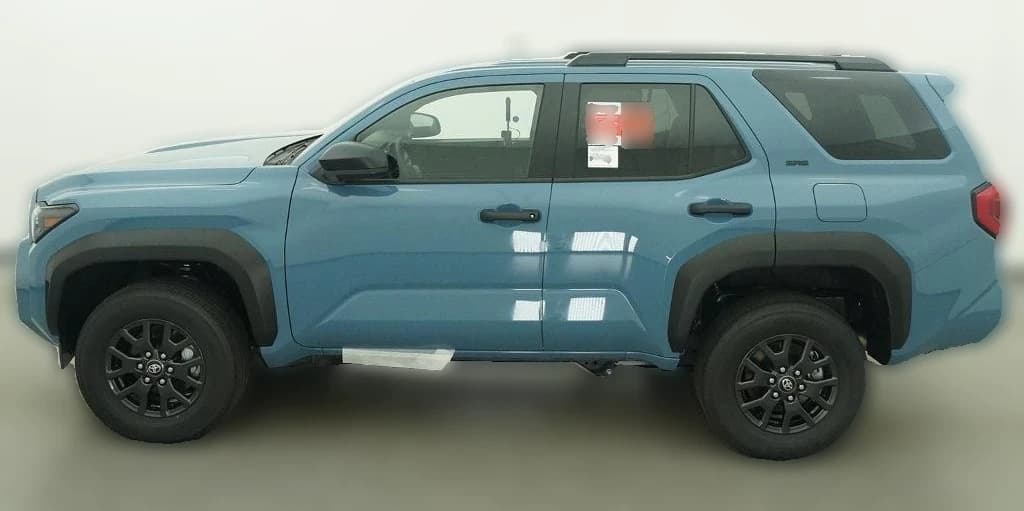 Toyota 4Runner SR5 4WD (Natl) 2026 — side view