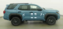 Toyota 4Runner SR5 4WD (Natl) 2026 — side view