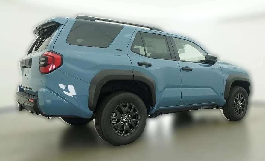 Toyota 4Runner SR5 4WD (Natl) 2026 — side view