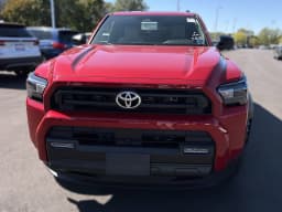 Toyota 4Runner SR5 4WD (Natl) 2026 — side view