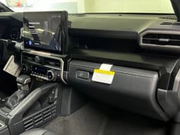 Toyota 4Runner Limited 4WD (Natl) 2026 — side view
