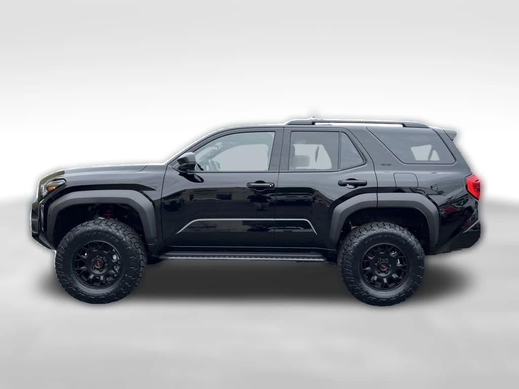 Toyota 4Runner SR5 4WD (Natl) 2026 — side view