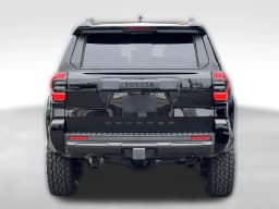 Toyota 4Runner SR5 4WD (Natl) 2026 — side view