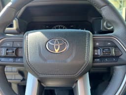 Toyota 4Runner SR5 4WD (Natl) 2026 — side view