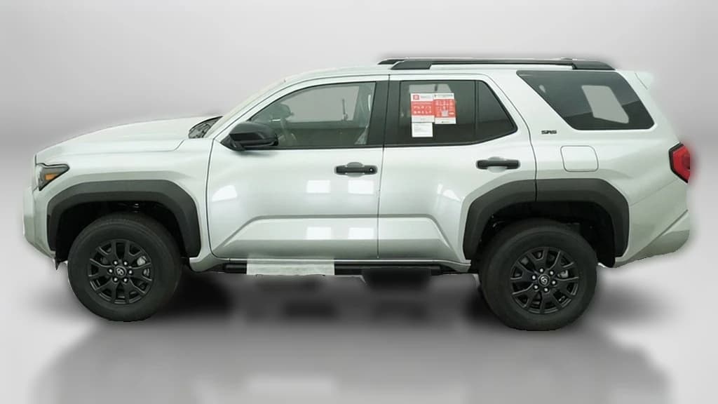 Toyota 4Runner SR5 4WD (GS) 2026 — side view