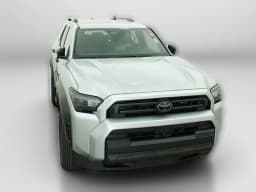 Toyota 4Runner SR5 4WD (GS) 2026 — side view