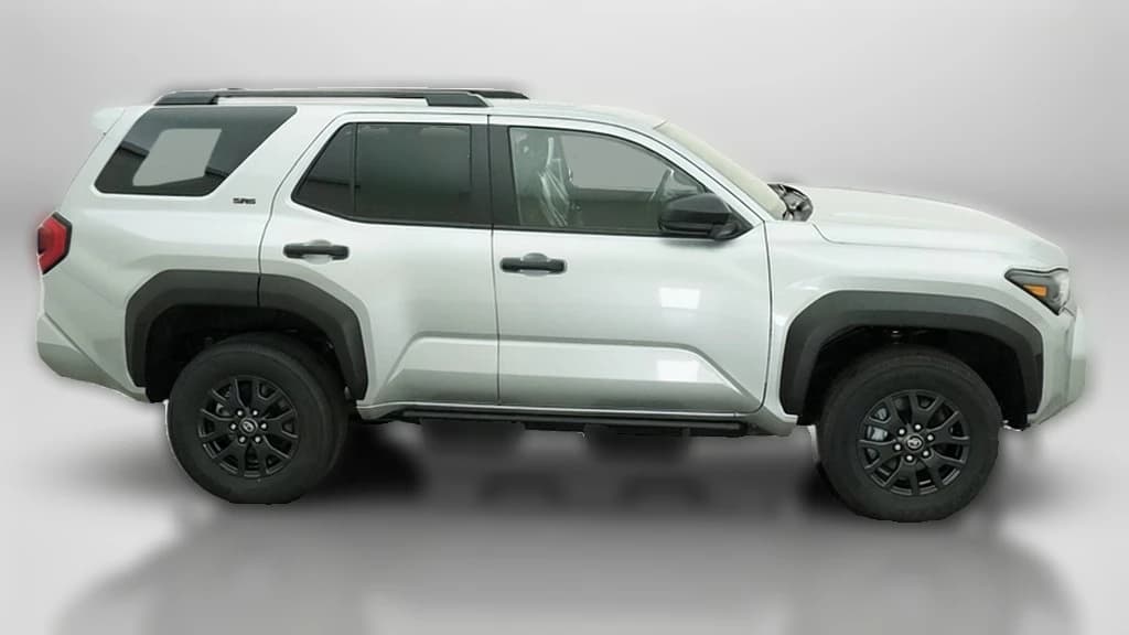 Toyota 4Runner SR5 4WD (GS) 2026 — side view