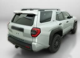 Toyota 4Runner SR5 4WD (GS) 2026 — side view