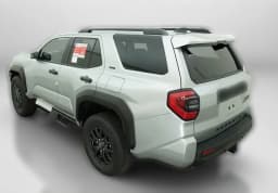 Toyota 4Runner SR5 4WD (GS) 2026 — side view