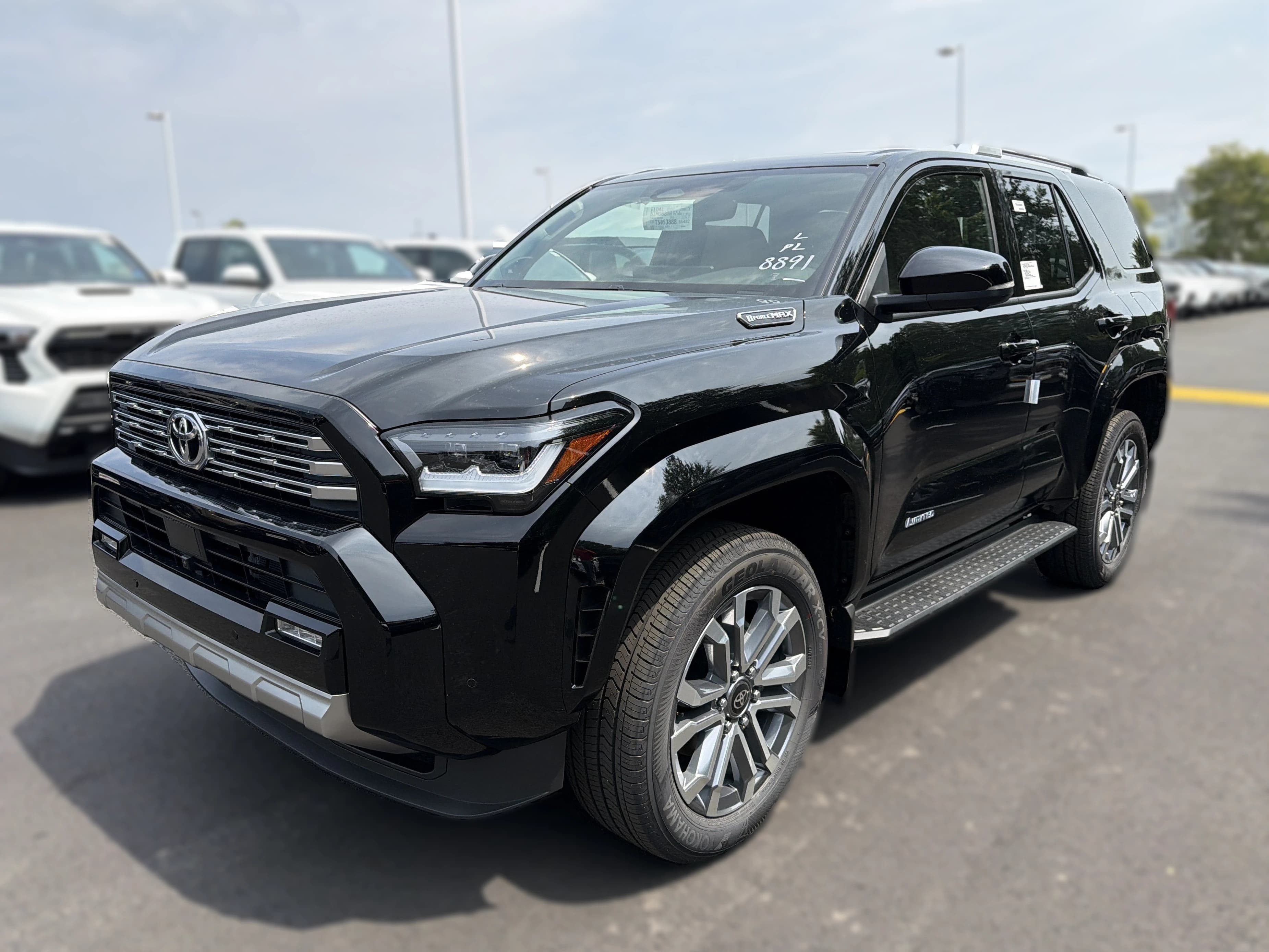 Toyota 4Runner Hybrid Limited 4WD (Natl) 2026 — side view