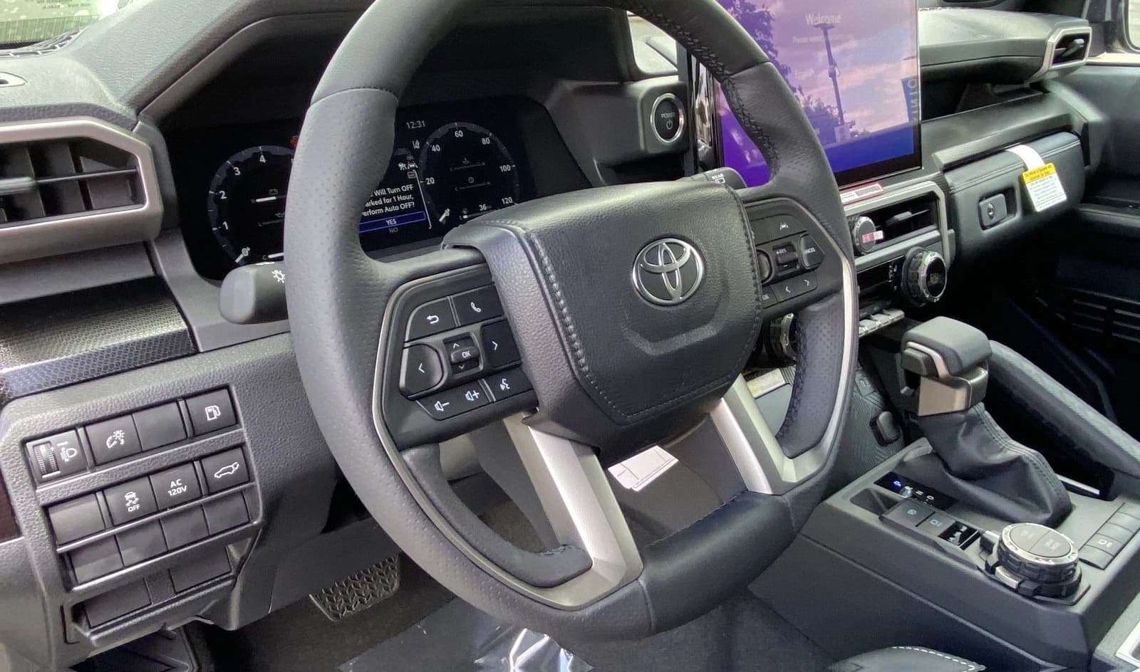 Toyota 4Runner Hybrid Limited 4WD (Natl) 2026 — side view