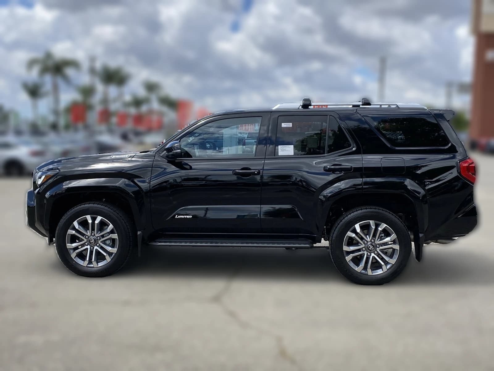 Toyota 4Runner Hybrid Limited 4WD (Natl) 2026 — side view