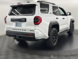 Toyota 4Runner Hybrid TRD Off Road 4WD (Natl) 2026 — side view