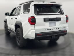 Toyota 4Runner Hybrid TRD Off Road 4WD (Natl) 2026 — side view
