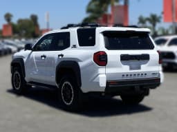 Toyota 4Runner Hybrid TRD Off Road Premium 4WD (Natl) 2026 — side view