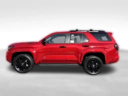 Toyota 4Runner Hybrid Platinum 4WD (Natl) 2026 — side view