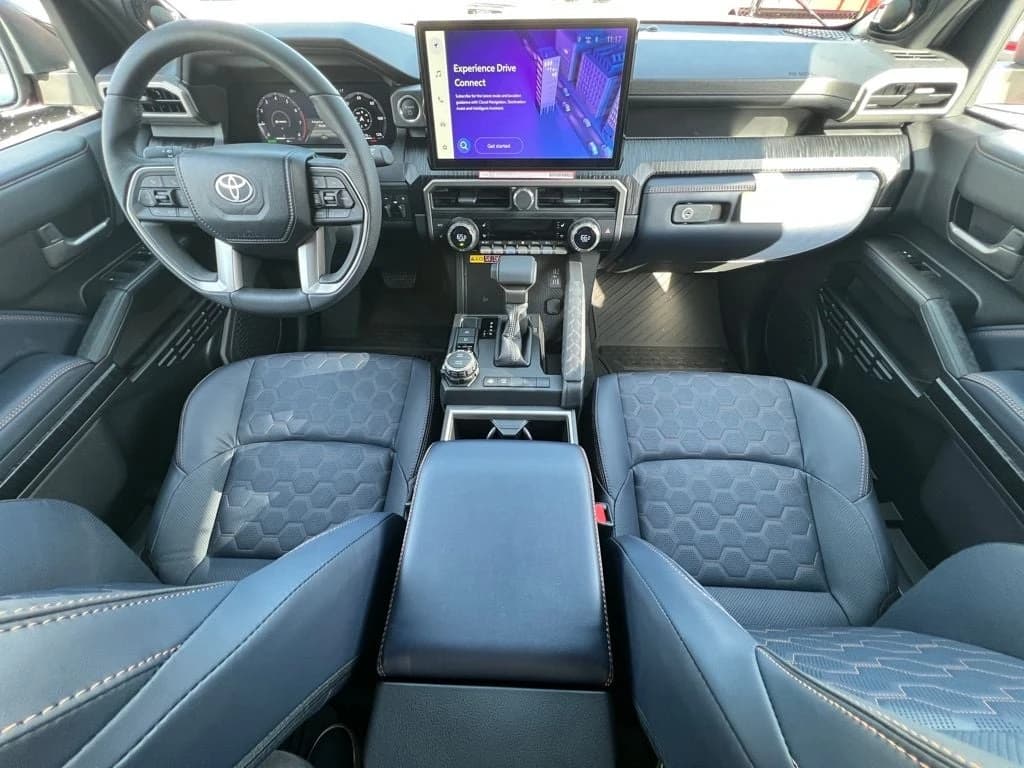 Toyota 4Runner Hybrid Platinum 4WD (Natl) 2026 — side view